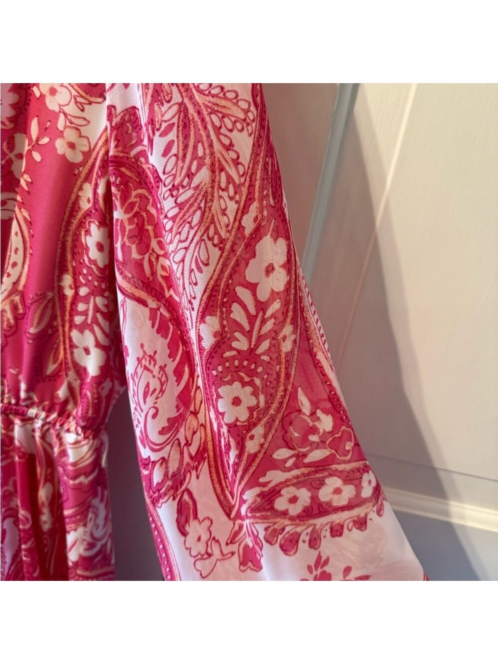 Taylor Pink and White Dress - Picture 4 of 6
